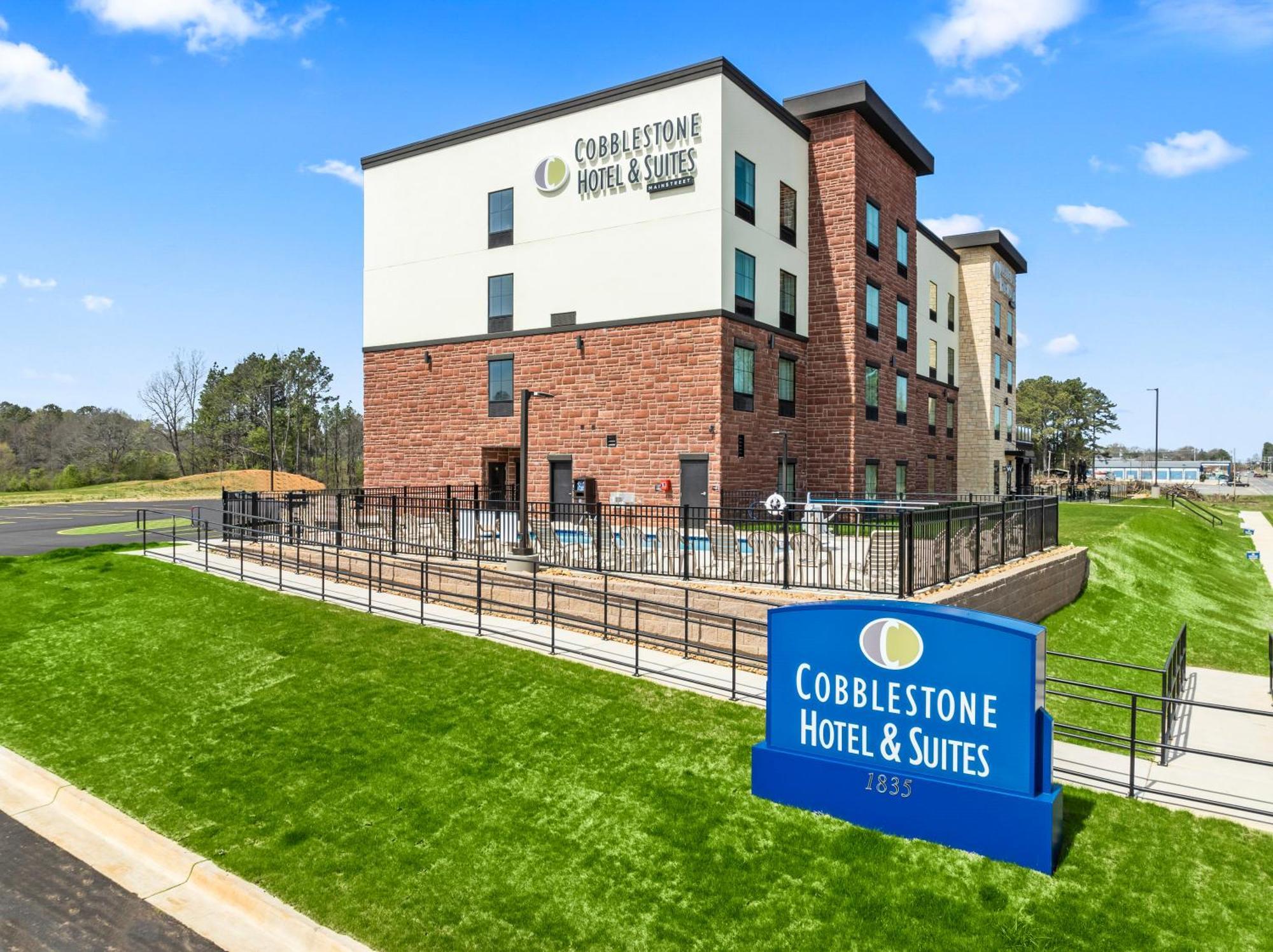 Cobblestone Hotel & Suites - Cullman Bagian luar foto
