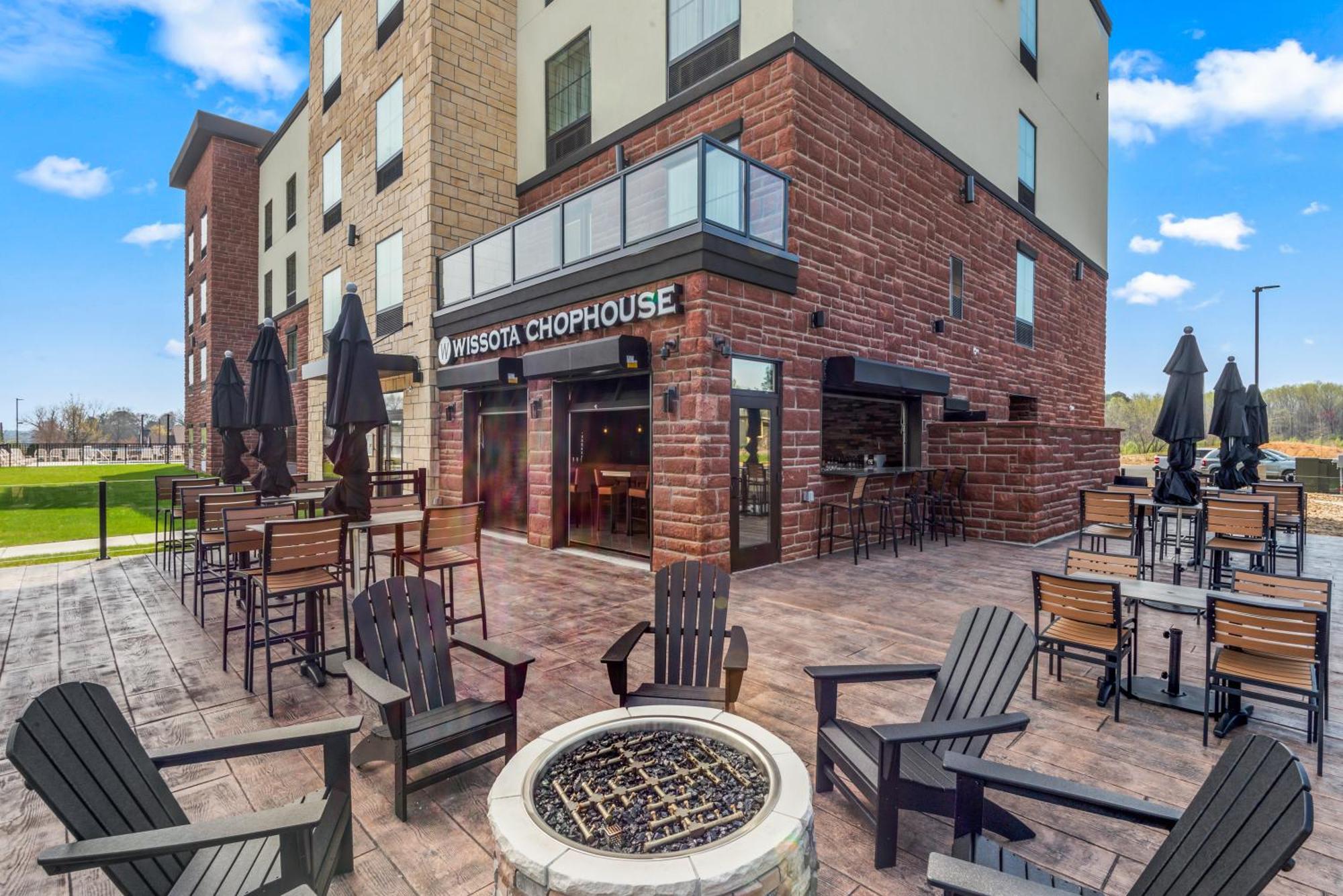 Cobblestone Hotel & Suites - Cullman Bagian luar foto